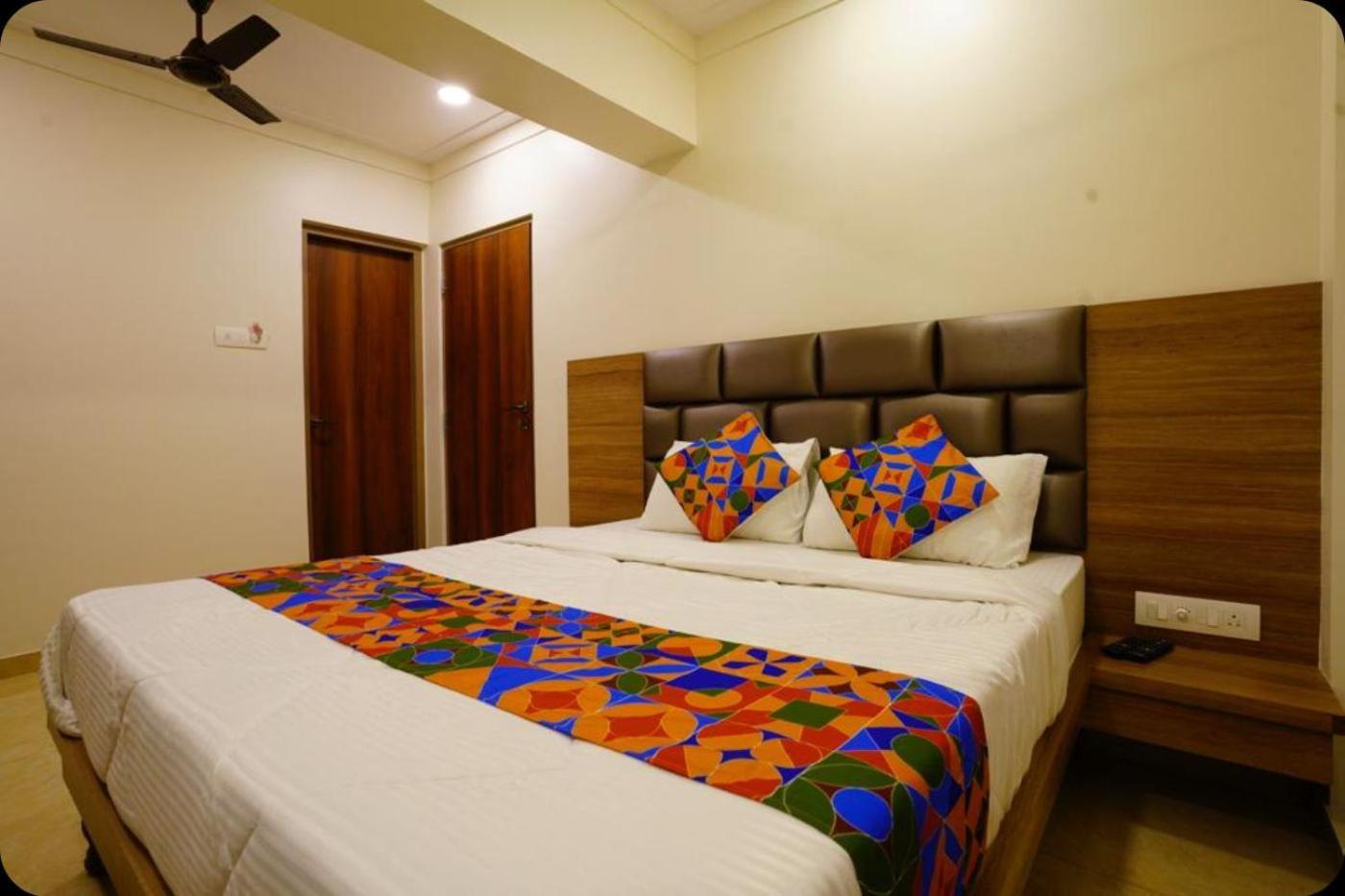 ת'יין Hotel Diamora Residency מראה חיצוני תמונה